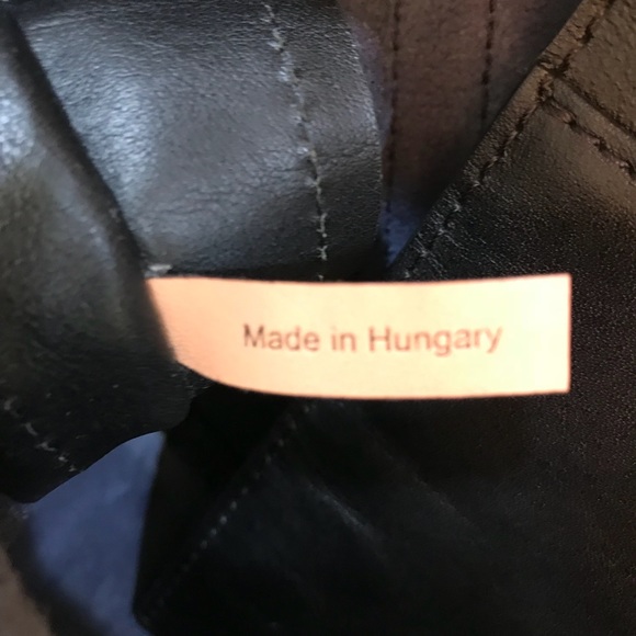 Chloe Alison Tote , Medium - Picture 6 of 8